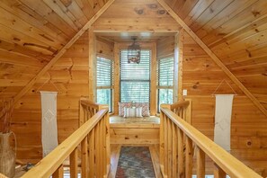 Interior - Grady's Hideaway | Rustic Couples Cabin w/Hot Tub (Trenton)