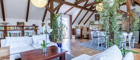 Télévision à écran plat