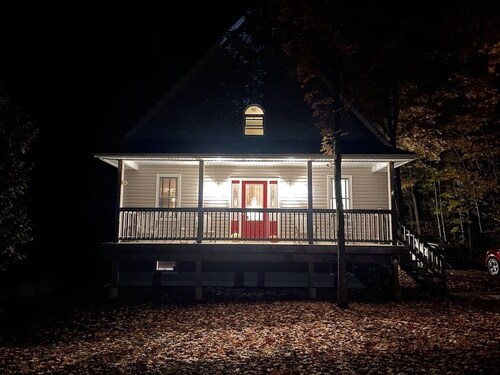 4 Bedroom Chalet Hike, Bike, Ski, Boat, ATV & Sled