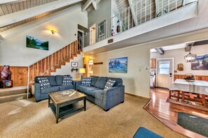 Smart TV, fireplace, DVD player, table football