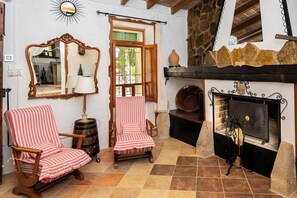 Interior - Vacation Home 'Sa Caseta de Santa Maria' with Private Pool and Wi-Fi (SANTA MARIA DEL CAMI)