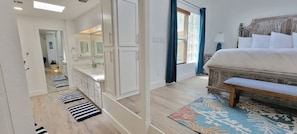 House, 4 Bedrooms | 4 bedrooms, iron/ironing board, free WiFi