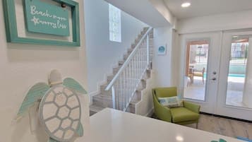 Maison, 4 chambres | Intérieur