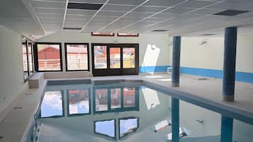 Innenpool, beheizter Pool