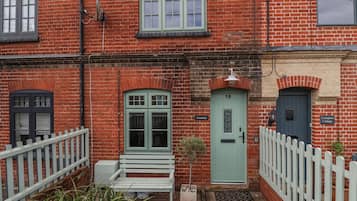 Cottage | Exterior