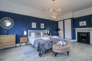 5 عدّة غرف نوم وبديكورات فريدة لكل غرفة وطراز فريد لكل وحدة