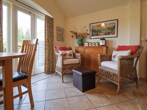 Cottage | Interior - Romulus (Norwich)
