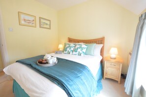 1 bedroom, individually decorated, individually furnished, free WiFi - Seafarers (Diss)