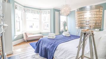 Cottage | 4 bedrooms, individually decorated, individually furnished, free WiFi