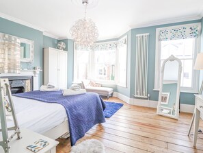 Cottage | 4 bedrooms, individually decorated, individually furnished, free WiFi - Heron House, Southwold (Reydon)