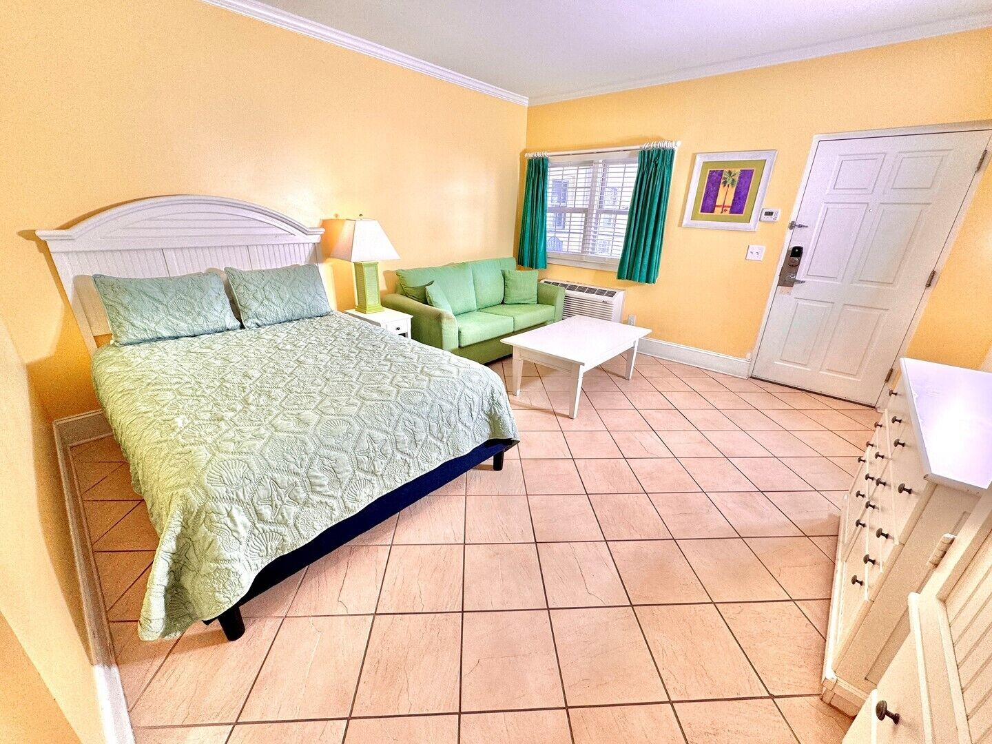 1 室のベッドルーム、インターネット、ベッドシーツ