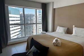 In-room safe, desk, blackout curtains, iron/ironing board - Saint Moritz  no coração de Brasília (Brasília)