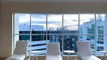 Estúdio empresarial, 1 cama de casal e sofá-cama, para não fumantes, vista para a cidade | Parte interna