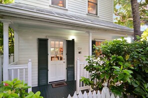 Casa (2 Bedrooms) | Interior