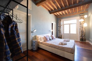 3 chambres, fer et planche à repasser, lit parapluie, Wi-Fi gratuit