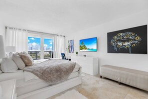 2 bedrooms, desk, iron/ironing board, WiFi