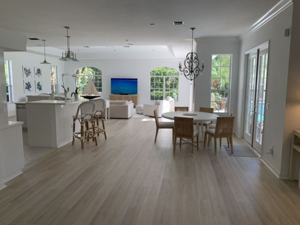 Photo 5 of Olde Naples Luxury Home 10 Houses from the Beach