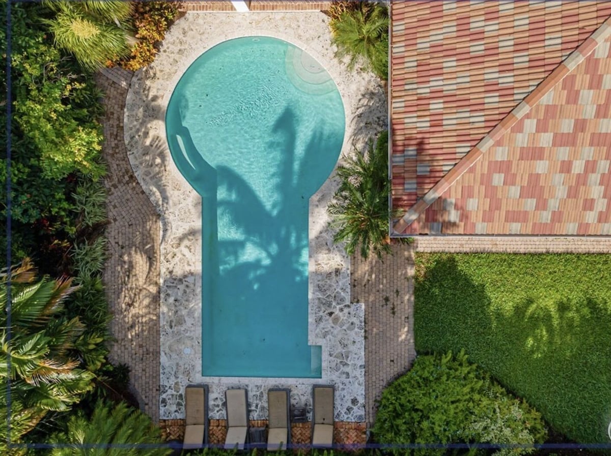 Photo 23 of Olde Naples Luxury Home 10 Houses from the Beach