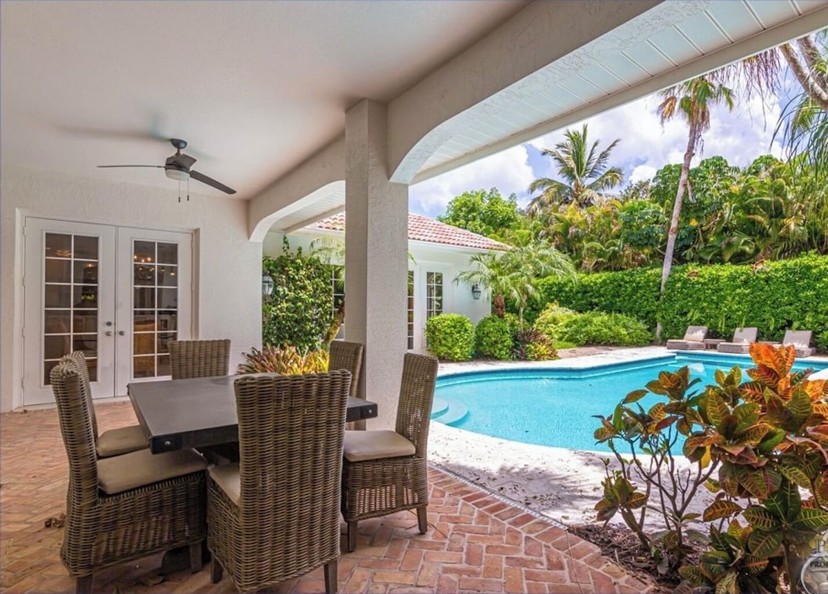 Photo 20 of Olde Naples Luxury Home 10 Houses from the Beach