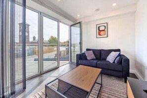 Televisio, työhuone