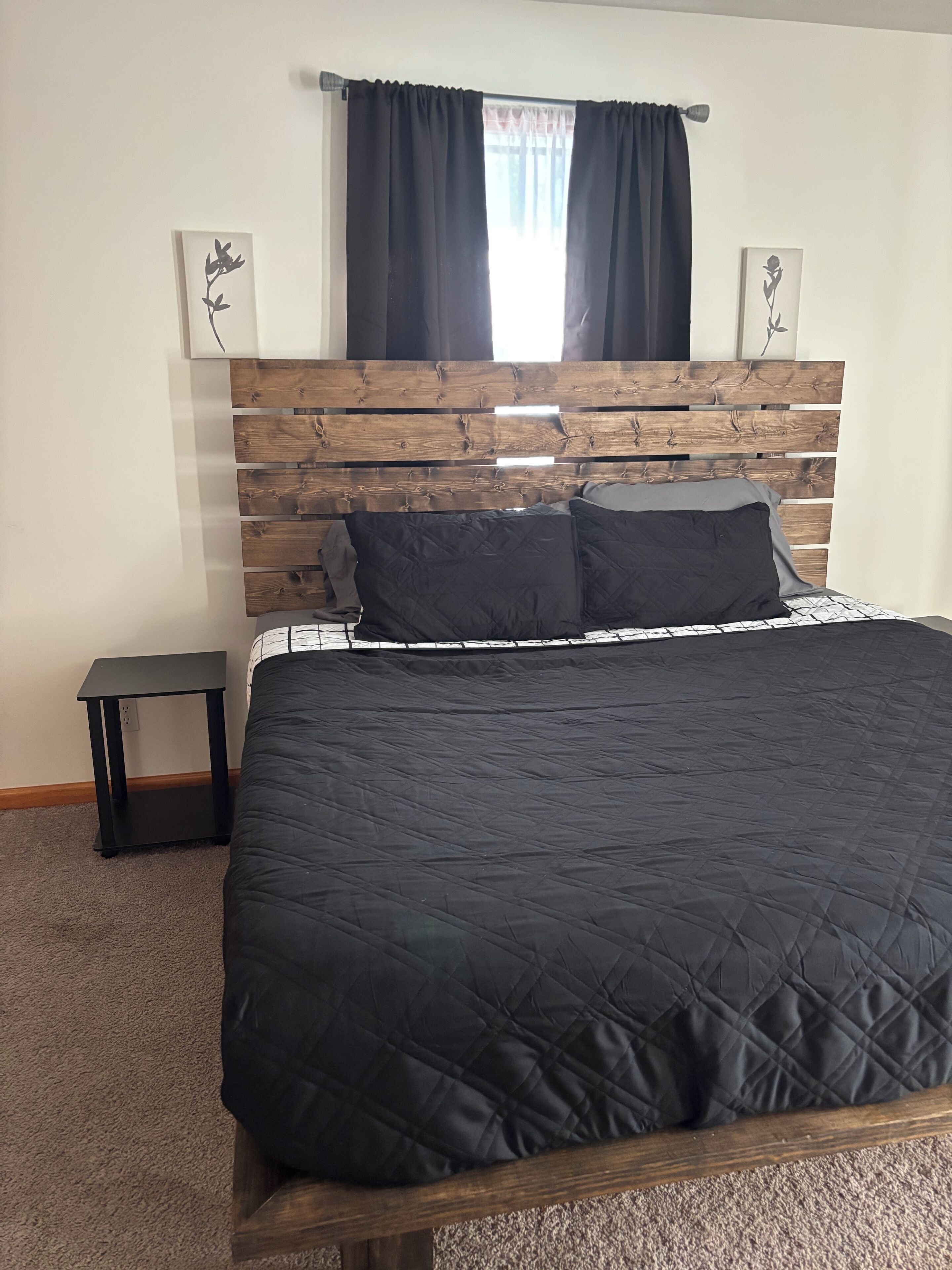 3 chambres, bureau, Wi-Fi gratuit, draps fournis