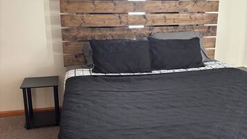 3 chambres, bureau, Wi-Fi gratuit, draps fournis