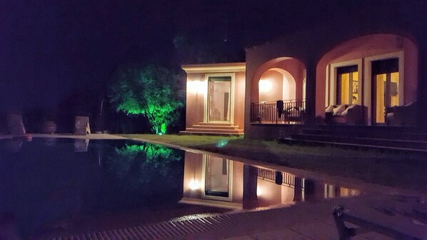 Piscina a l'aire lliure 