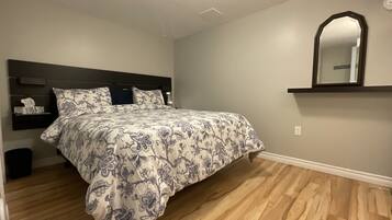 1 chambre, bureau, fer et planche à repasser, Wi-Fi gratuit