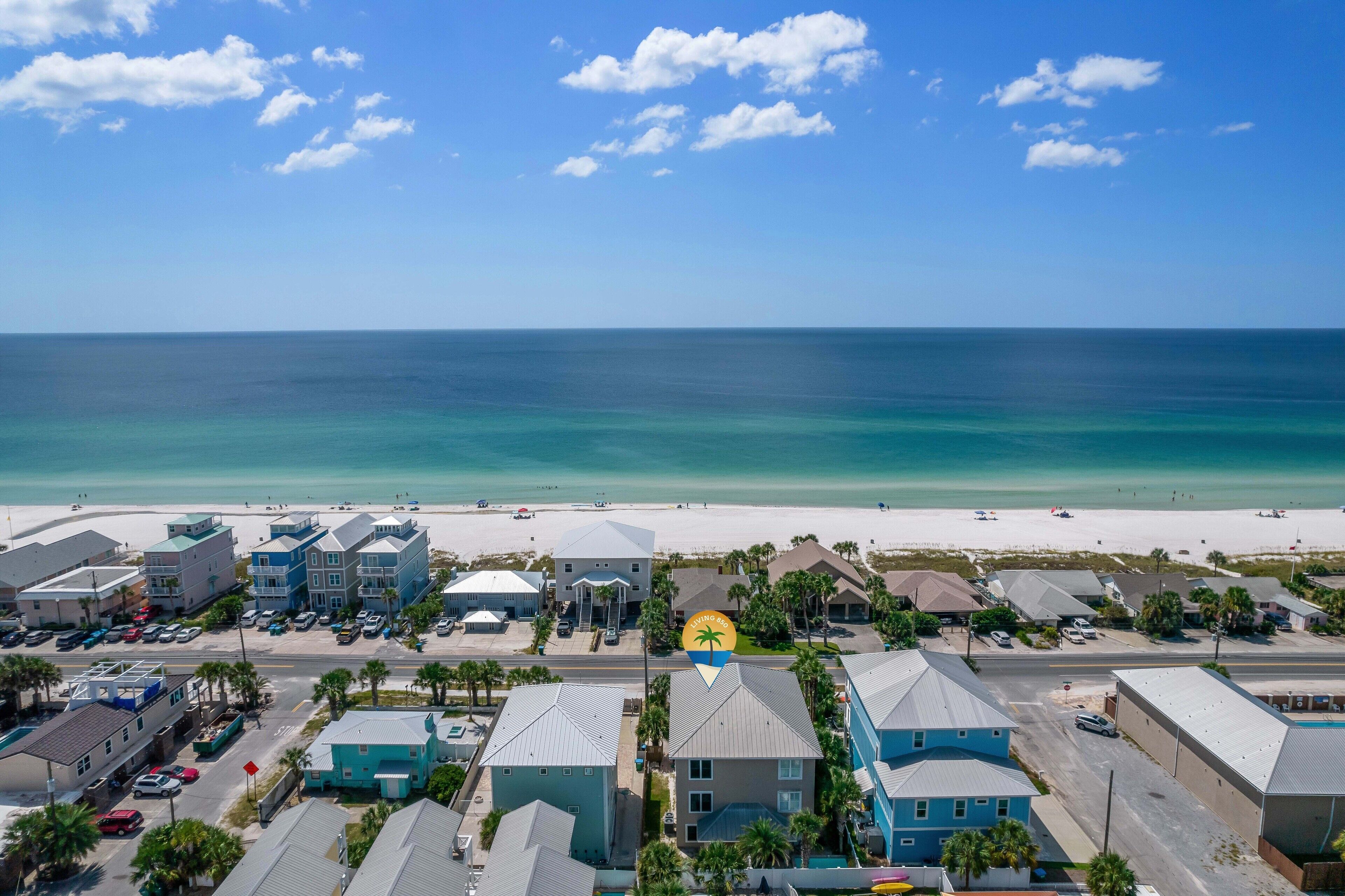 Large Laguna Beach Home on Front Beach Rd w/Ground Floor Suite, FREE Golf+Tix