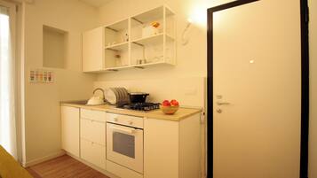 Oven, electric kettle, toaster, highchair