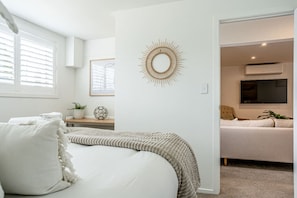 2 bedrooms, desk, iron/ironing board, travel crib