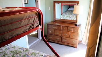 2 多间卧室、免费 WiFi、床单