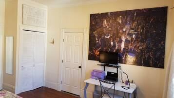 1 bedroom, desk, free WiFi