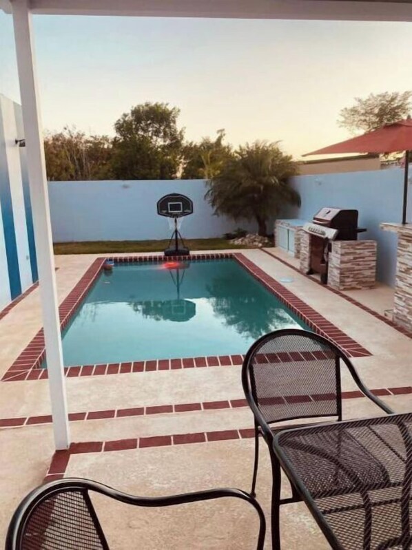 Pool