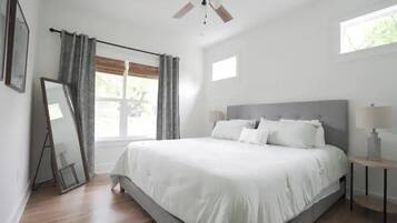 3 quartos, escrivaninha, berço de viagem, Wi-Fi de cortesia