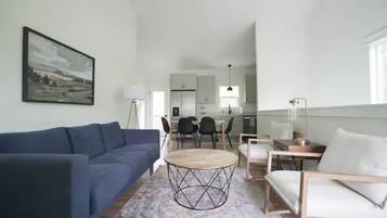 TV connectée, jeux vidéo, livres