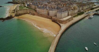 Superbe appartement prĂšs des plages et du golf de Dinard, proche de Saint Malo