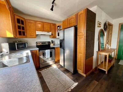 Downtown "Green Room" at Villages on Aurora