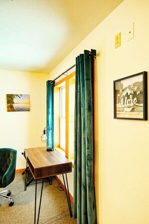 Unclassified image, 4 of 24, button