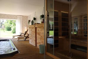 Aromaterapia, tratamientos faciales, 1 sala de tratamiento, masajes