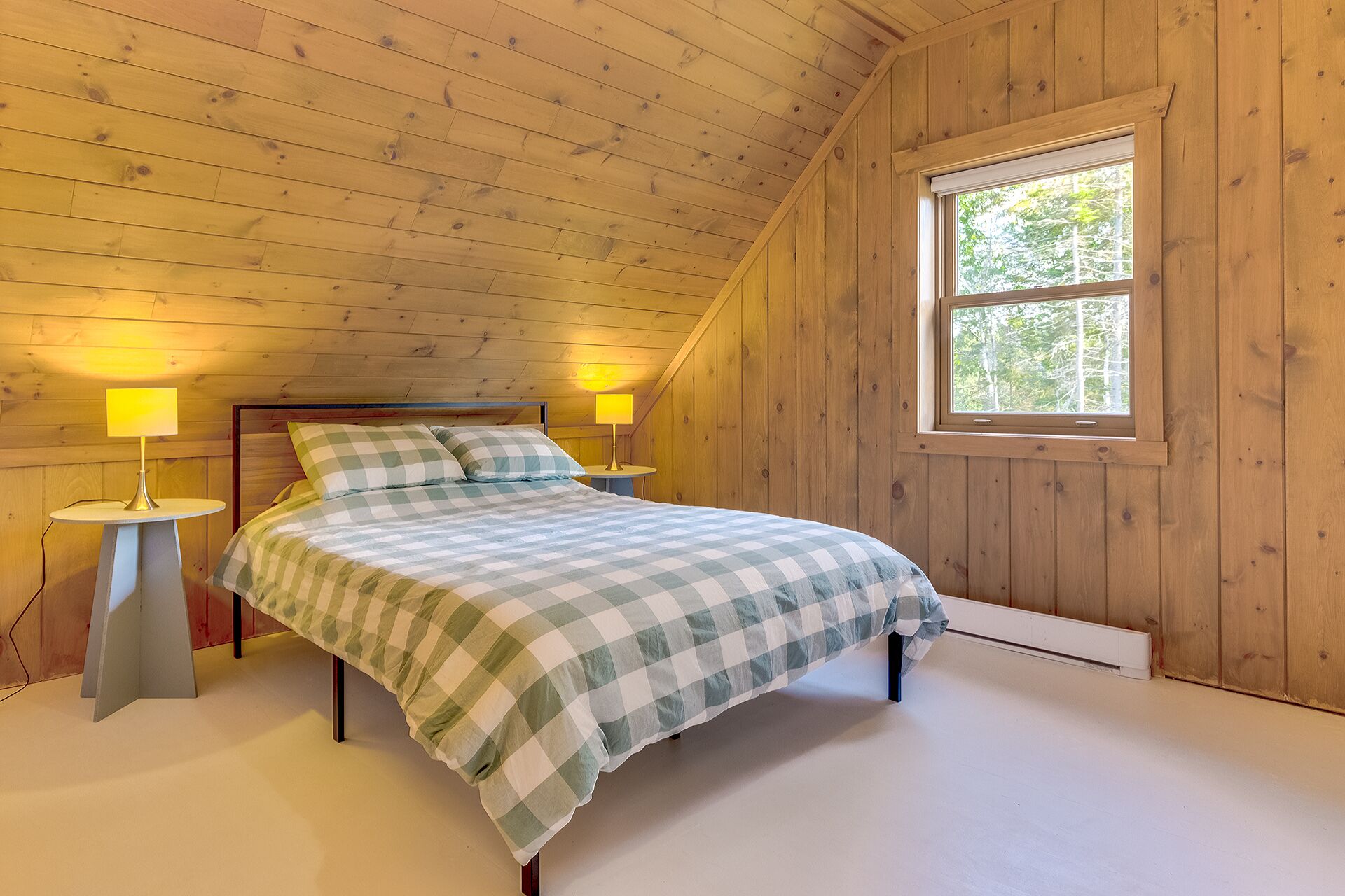 4 bedrooms, WiFi, bed sheets