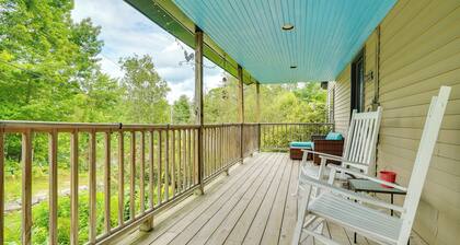 Londonderry Retreat ~ 3 Mi to Lowell Lake!