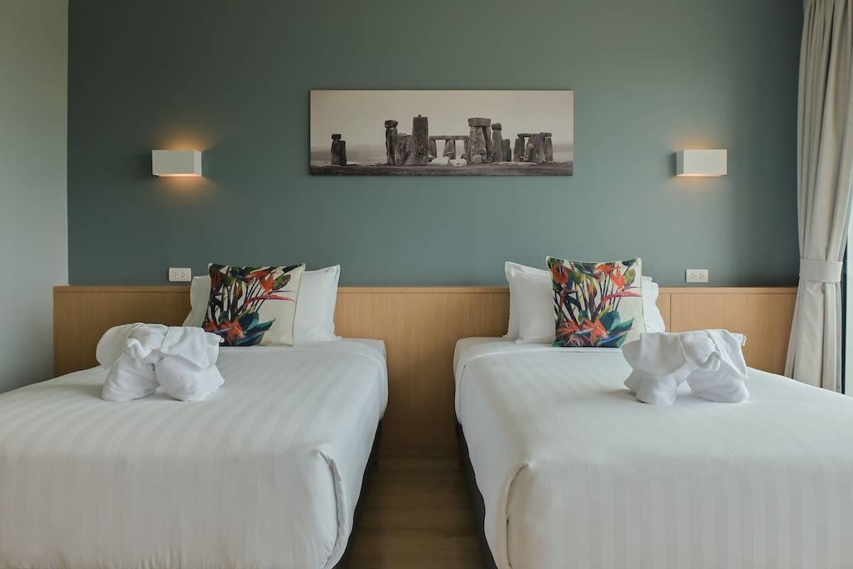Deluxe Twin Room | Desk, free WiFi