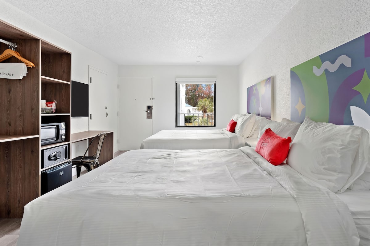 1 bedroom, premium bedding, pillow-top beds, in-room safe