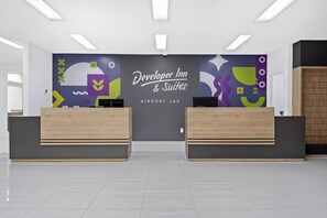 Lobby - Baymont by Wyndham Jacksonville Airport (Jacksonville)
