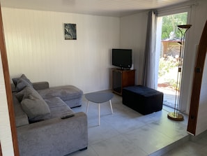 TV