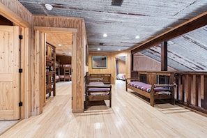 6 bedrooms, WiFi