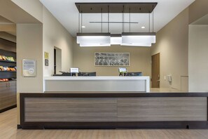 Lobby - MainStay Suites North - Central York (York)