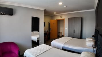 Standard Room | In-room safe, free WiFi