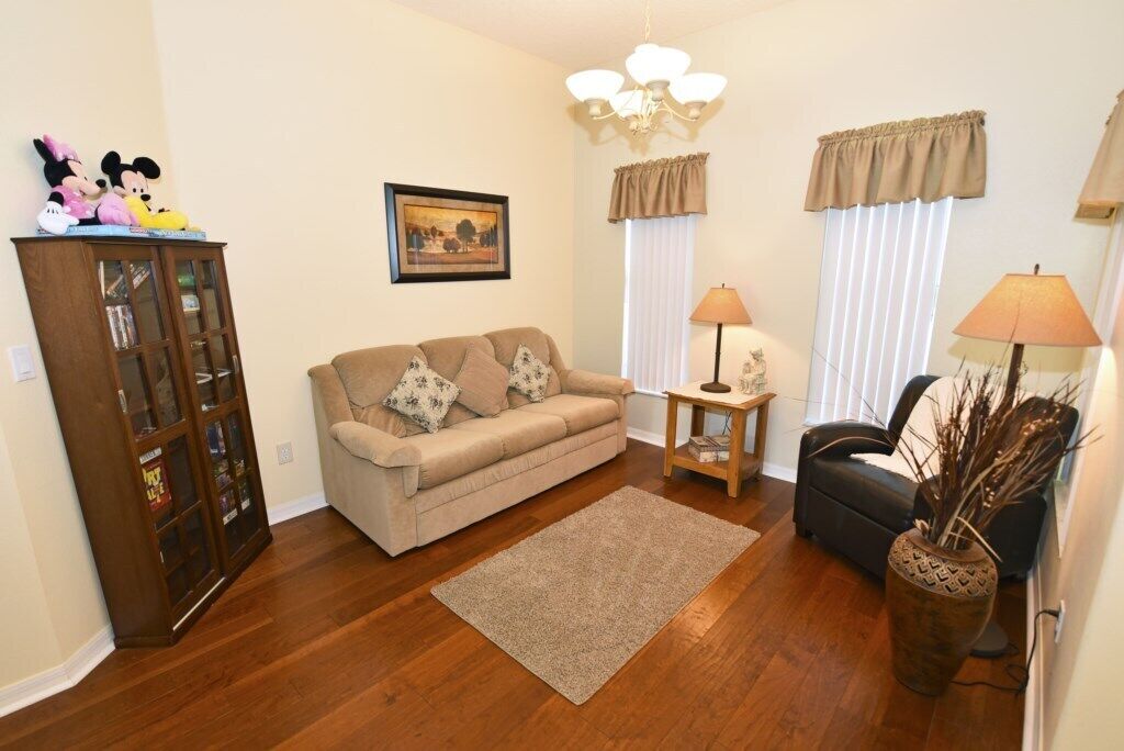 Lovely Lakeside 4-Bed Pool Home at Villa Sol-3125